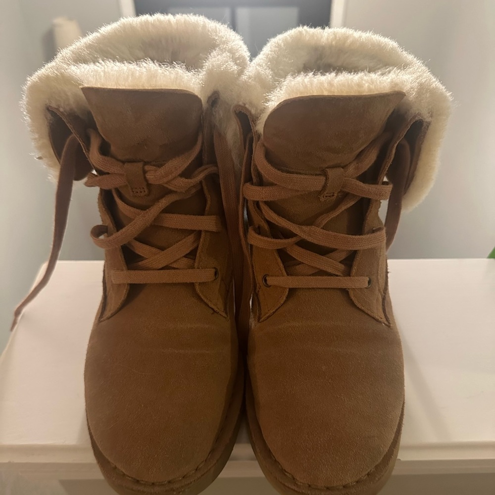 Uggs Weylyn booties